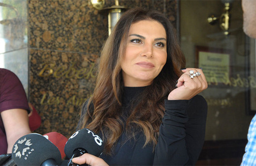 Ebru Yaşar yürüyen servet! Bakın üzerinde ne kadar taşıyor!