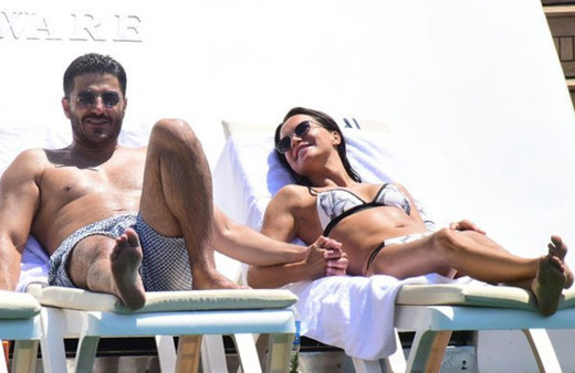 Uğur Akkuş Ebru Şallı'ya imam nikahı mı kıydı!