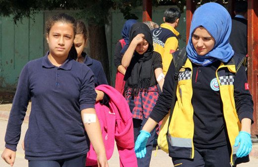 Onlarca İmam Hatip öğrencisi içtikleri sudan zehirlendi!