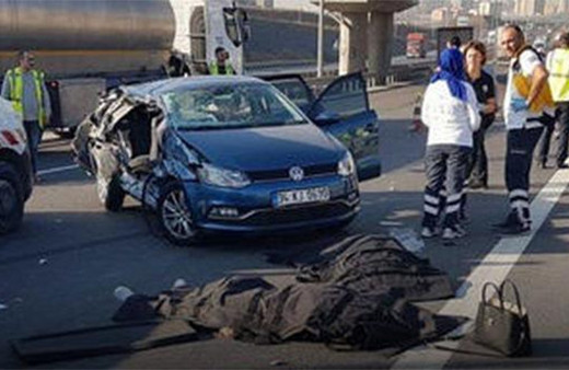 Köprü yolundaki kazada üniversiteli 2 genç kız öldü!