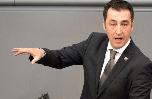 Türk düşmanı Cem'e 'Türkiye' tokadı!