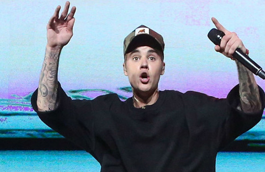 Justin Beiber 'geyşa' oldu! Sosyal medyada alay konusu oldu!
