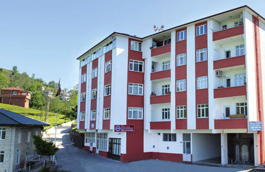 Kuran Kursunda kan donduran iddia! Demir boru ile dövüyor...