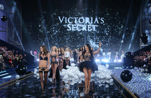 Victoria's Secret modelleri formda kalmak için bakın ne yapıyor!