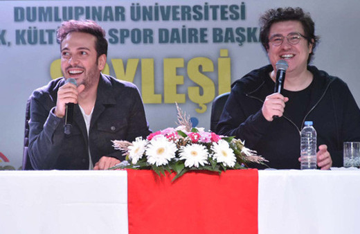 "Hiç aynı kıza aşık oldunuz mu?" sorusuna öyle bir cevap verdi ki!