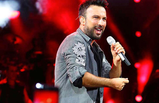 Tarkan Hollanda'da büyük ilgi gördü! 
