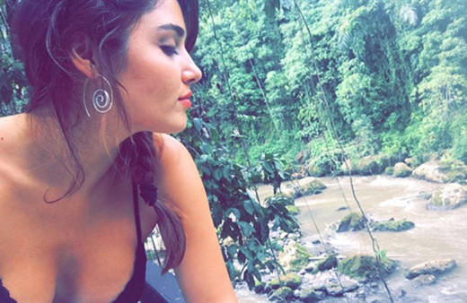 Hande Erçel'in makyajsız haline bakın herkes bu fotoğrafı konuşuyor