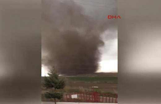 Adana'da peş peşe oluşan 2 hortum korkuttu