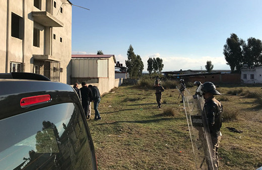 Sokakta kalaşnikoflu çatışma: Çok sayıda ölü ve yaralı var!