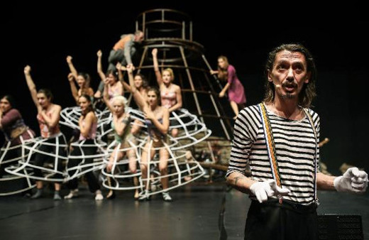 Erdal Beşikçioğlu yönetiminde rock müzikali