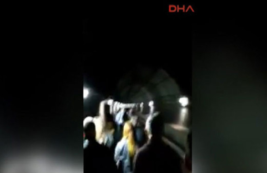 Marmaray'da seferler durdu