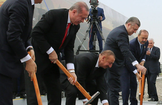 Bakü-Tiflis- Kars Demiryolu açıldı! Erdoğan ilk seferin startını verdi