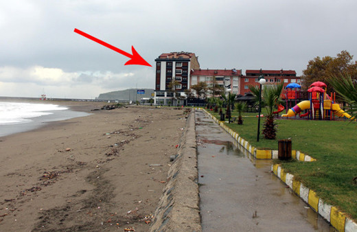 AK Partili başkanın binasına bakın! Savunması da olay oldu