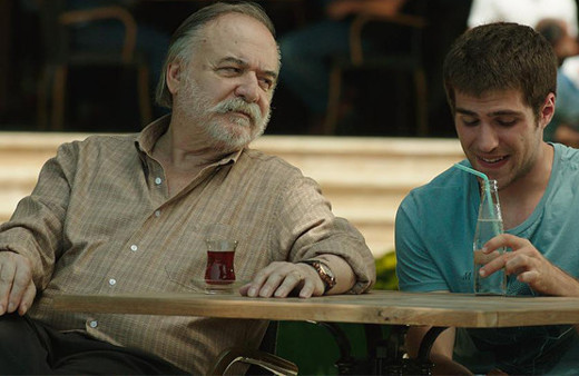 Çetin Tekindor'dan duygulandıran Attila İlhan şiiri