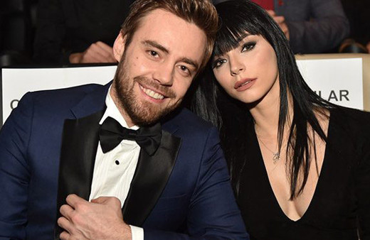 Merve'yi çabuk unuttu! Gönlünü sosyetik güzele kaptırdı