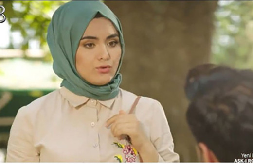 Gelin adayı Hanife oyunculuğu ile göz doldurdu