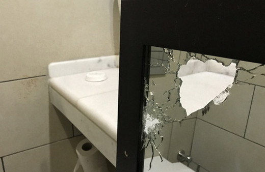 Erdoğan'ın kaldığı oteldeki kurşun izleri görüntülendi