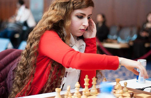 Satranç dahisi başörtüsü takmadığı için atıldı