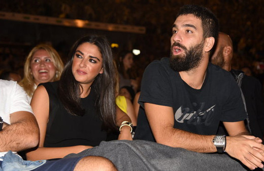 Maç sonrası Aslıhan Doğan'dan Arda Turan'a olay gönderme