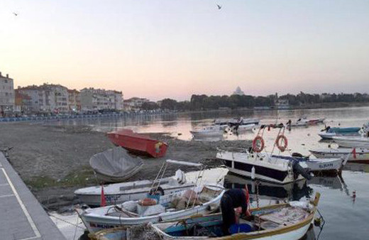 Tekirdağ'da deniz 10 metre çekildi
