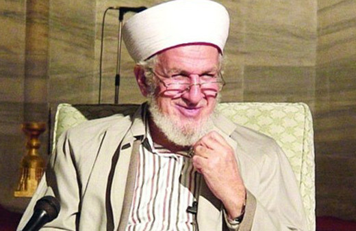  Cevat Akşit sosyal medyayı salladı! Sevişirken soyunmayın