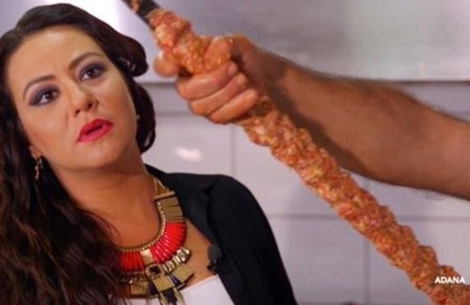 Ezgi Sertel kimdir nereli eşi Ozan Çobakoğlu ile ne zaman evlendi?