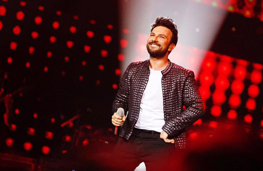 Tarkan Atatürk için söyledi twitterde rekor kırdı