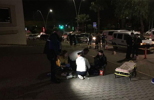 Boşandığı kadını ağır yaraladı, yanındaki sevgilisini öldürdü!