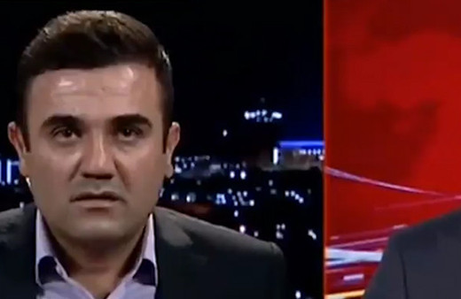 Irak'taki deprem esnasında sunucu stüdyoyu terk etti!