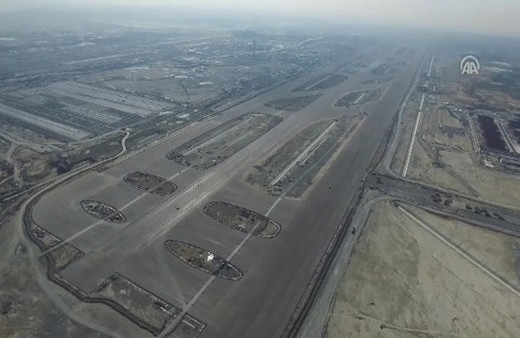 3. havalimanı inşaatında Pist 1 havadan görüntülendi