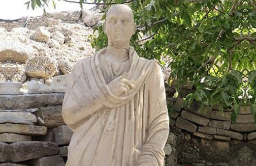 Side'de bulunan Roma dönemi heykelleri restore ediliyor