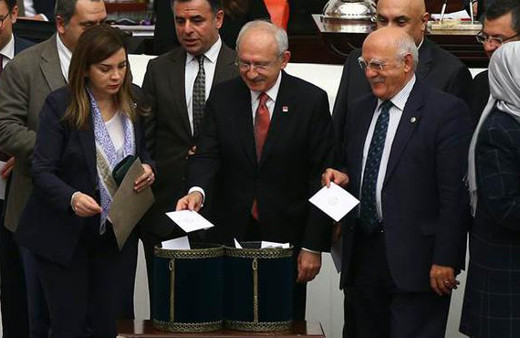 TBMM'de başkanlık seçimi yapıldı 