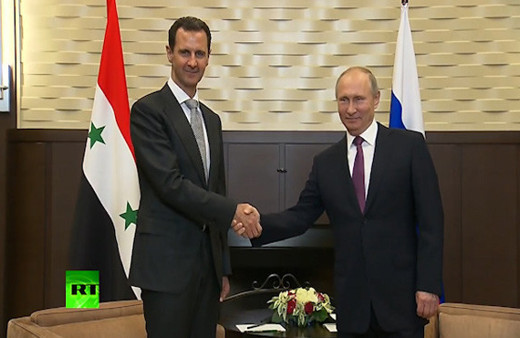 Putin yarınki üçlü zirve öncesi Soçi'de Esad'la görüştü