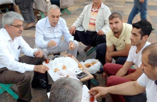 Eşref Fakıbaba kimdir eşi Gül Fakıbaba nereli?