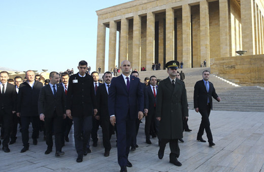 Ülkü Ocaklarından Anıtkabir'e anlamlı ziyaret