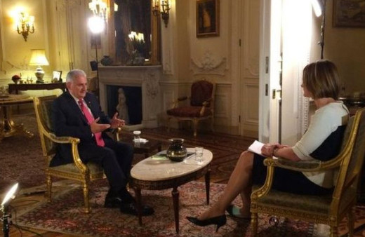 İngiliz gazeteci o soruyu sorduğuna pişman oldu