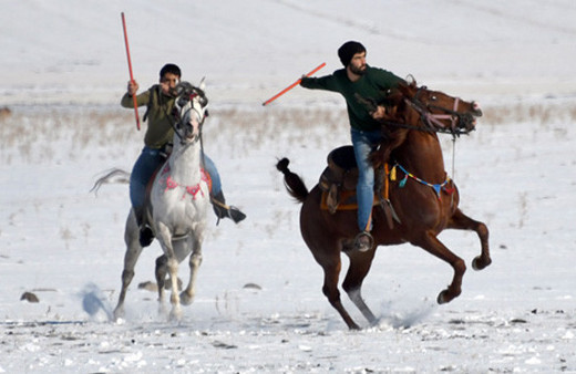 Köylülerin Kış Eğlencesi: Karda Cirit