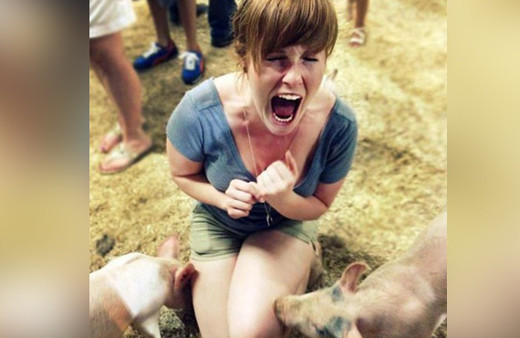 Domuzlar bir anda kadının üzerine saldırdı sonrası ise fena