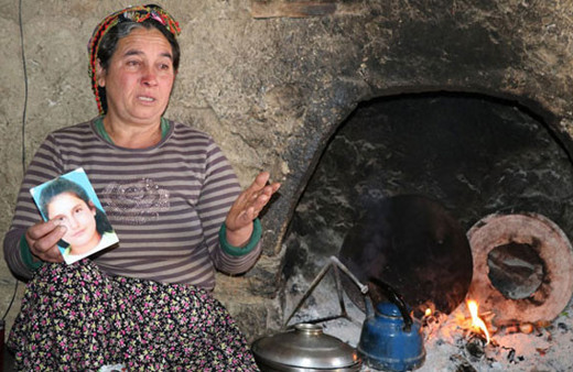 Yurtta yanarak ölen kızların anneleri hala ağlıyor! 1 yıl oldu...