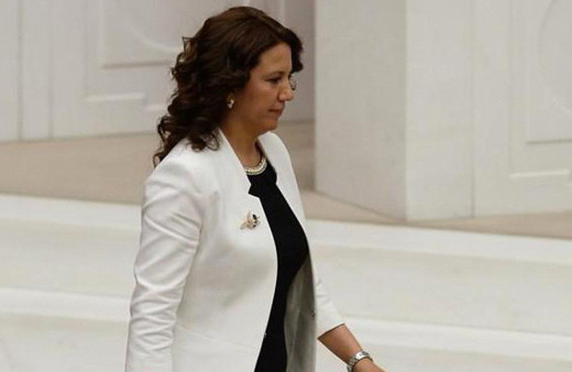 HDP'li Milletvekili Selma Irmak'a hapis şoku!