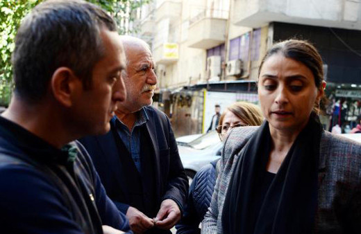 Polisten HDP'li vekile veto: Bugün şehidimiz var yapmayın