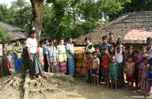 TİKA'dan Arakanlı Müslümanlara yardım