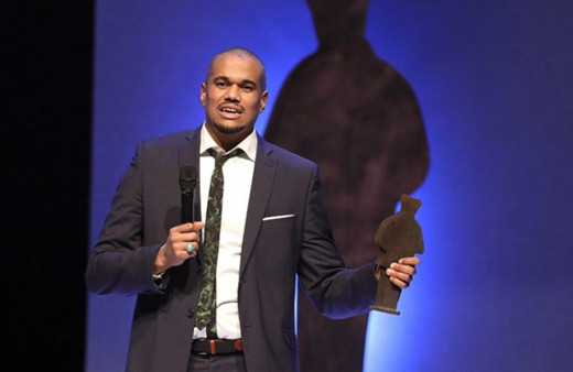 İsveç'in en prestijli edebiyat ödülü bir müslüman yazara gitti