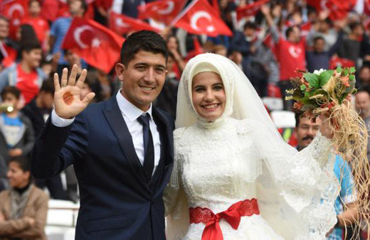 Bu mutluluk fotoğrafta kaldı! Feci şekilde can verdi