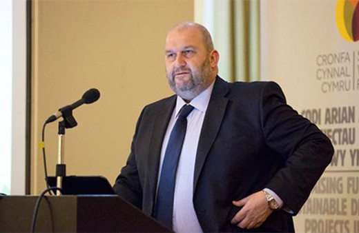 Cinsel tacizle suçlanan eski bakan ölü bulundu!