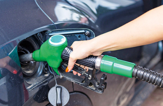 Benzine zam geldi! Litresi kaç para olacak?