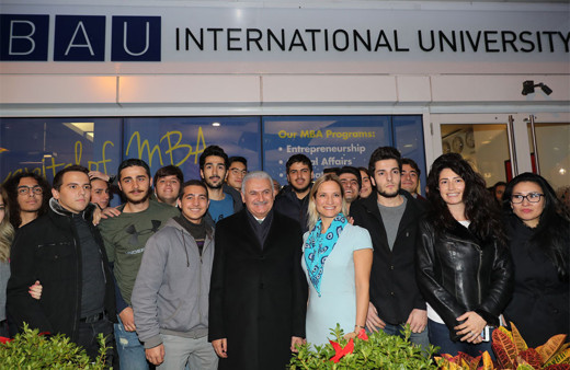 Başbakan Yıldırım'dan Türk üniversitesine ziyaret