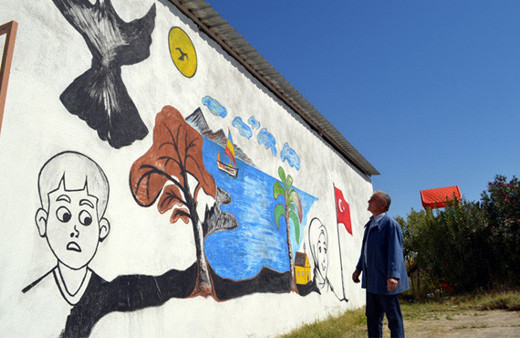 'Picasso Mustafa' köyünü sanat galerisine dönüştürdü