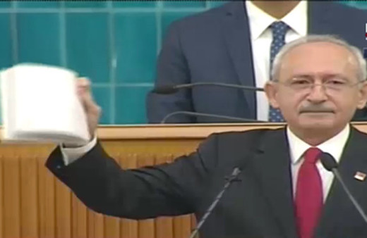 Belgeleri FETÖ firarisi 6 ay önce paylaştı iddiası