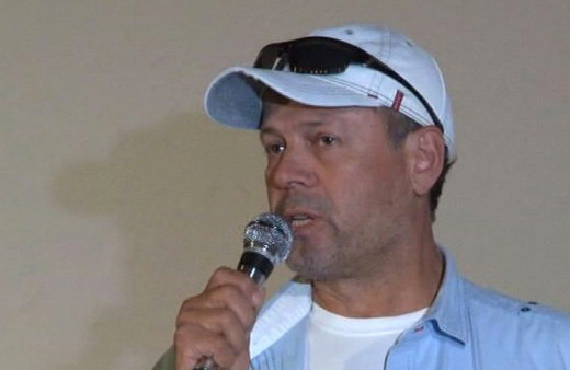 Mustafa Kemal Uzun kimdir ünlü yönetmen evinde vahşice öldürüldü